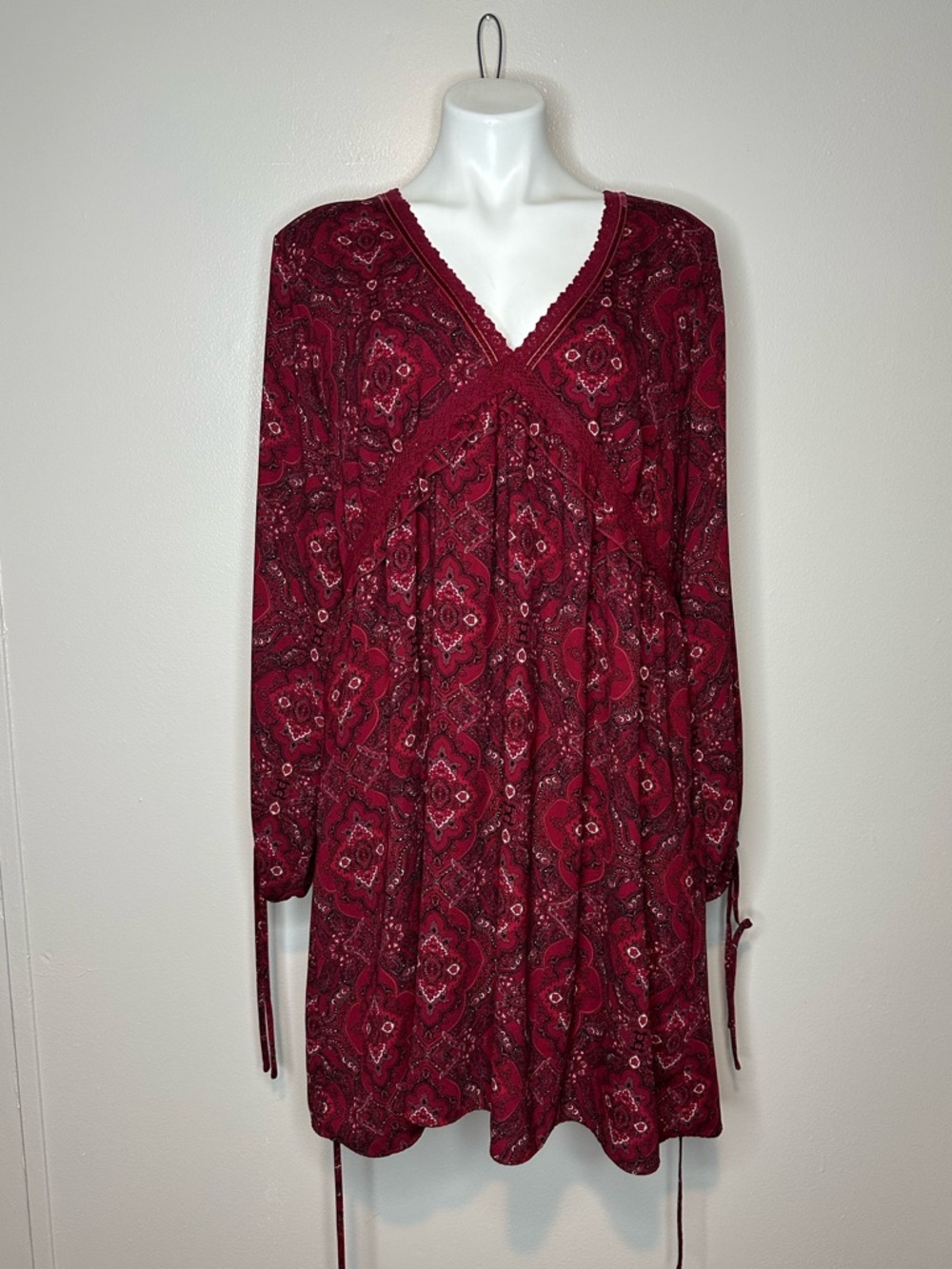 Maurices Red Paisley V-Neck Midi Dress Lace Trim Size XXL